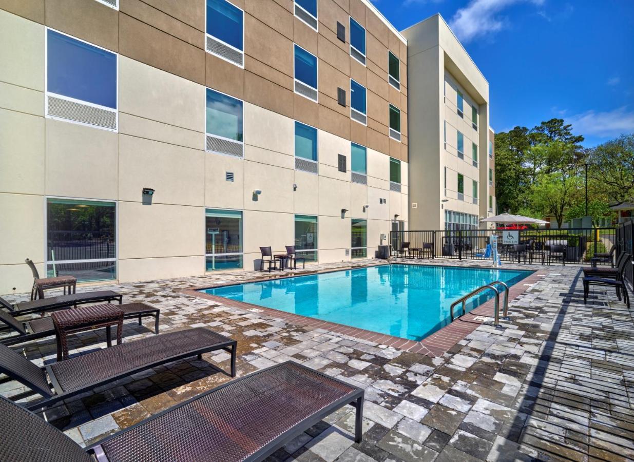 Holiday Inn Express - Huntsville Space Center By Ihg Екстериор снимка